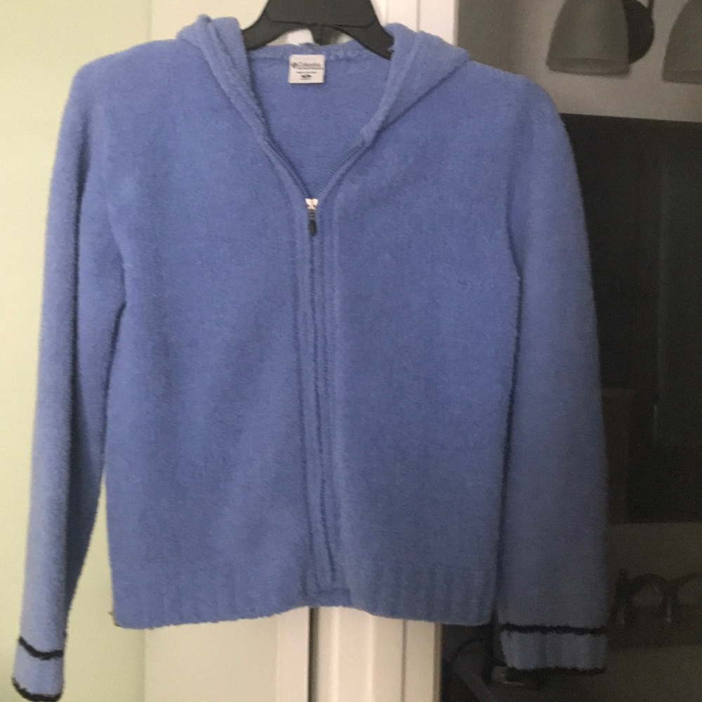Columbia sweater size medium, blur